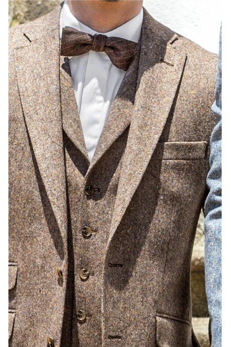 TIMELESS brown tweed three piece suit