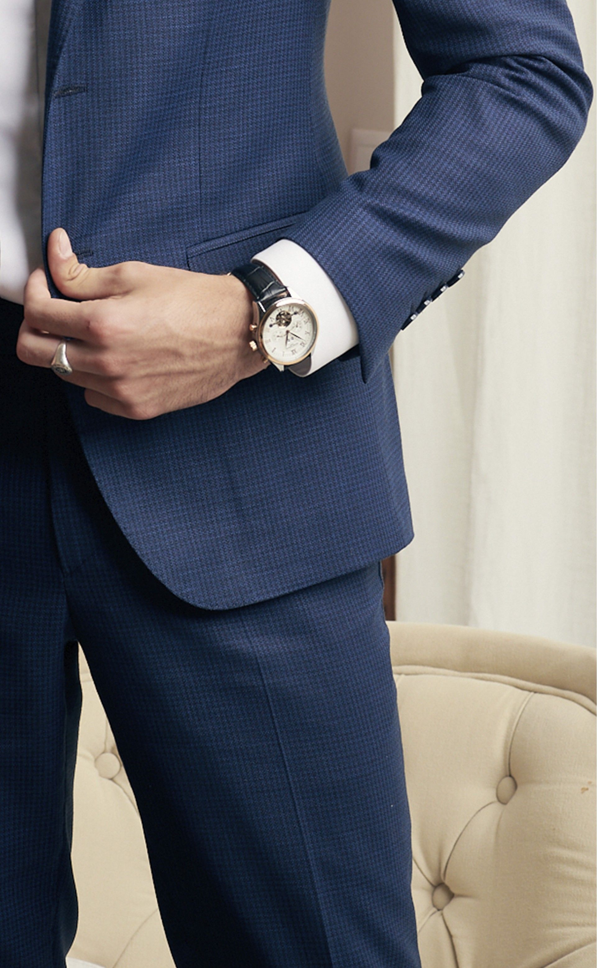 Fato TIMELESS azul escuro microdesenho