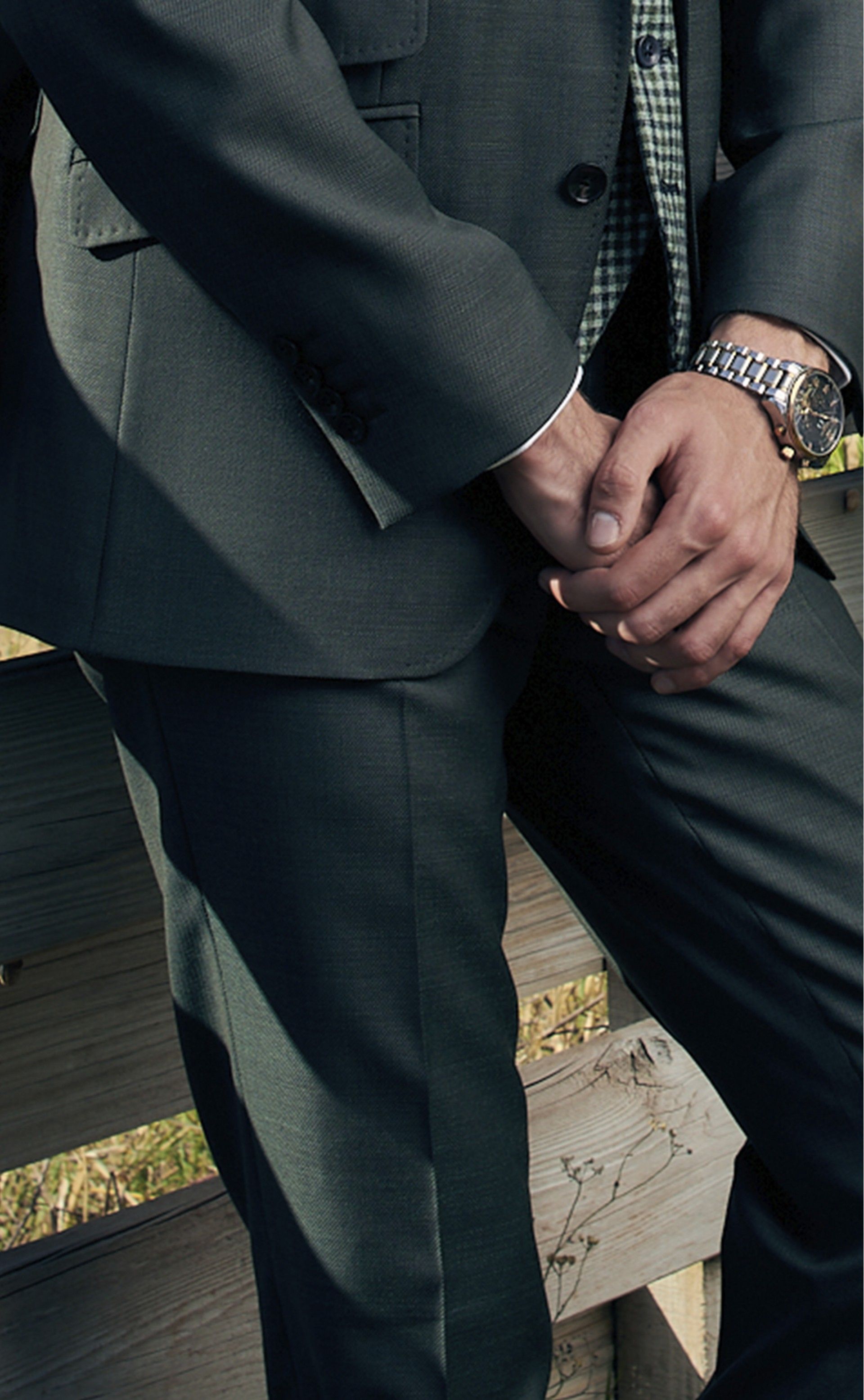 Calça MOMENTS verde escuro liso