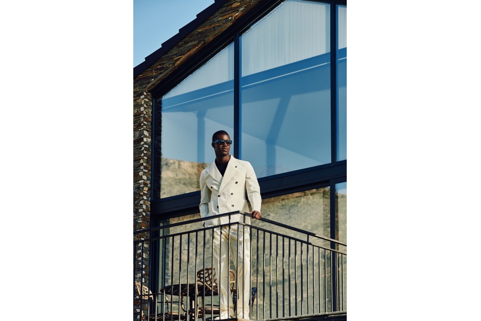 Decoding Masculine Fashion:  Exploring the Evolution of Men's Clothing and Its Cultural Significance