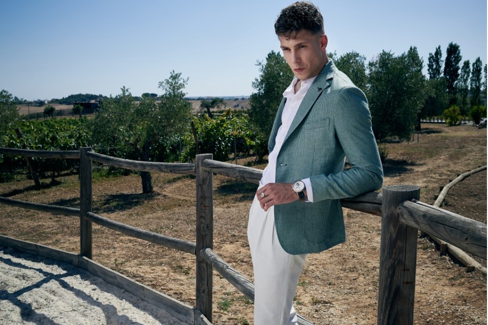 The best colours to wear this season