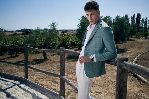 The best colours to wear this season