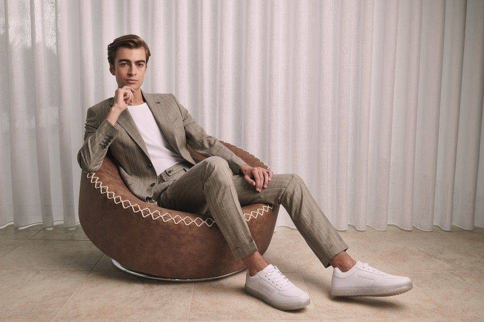 October Colour Tendencies: The Modern Gentleman's Guide to Autumn 2025